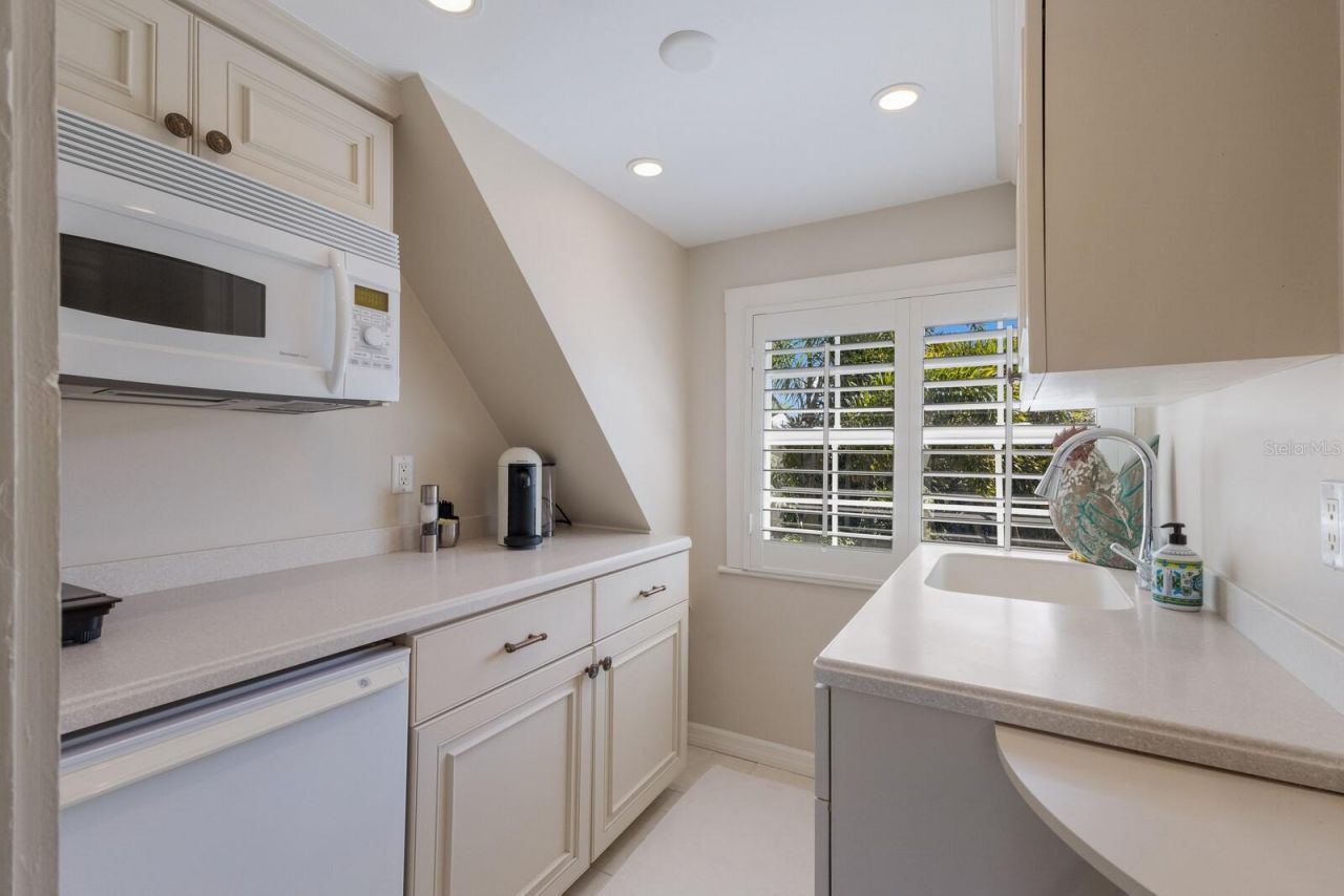 1829 Bougainvillea Street, Sarasota, FL 34239 Photo