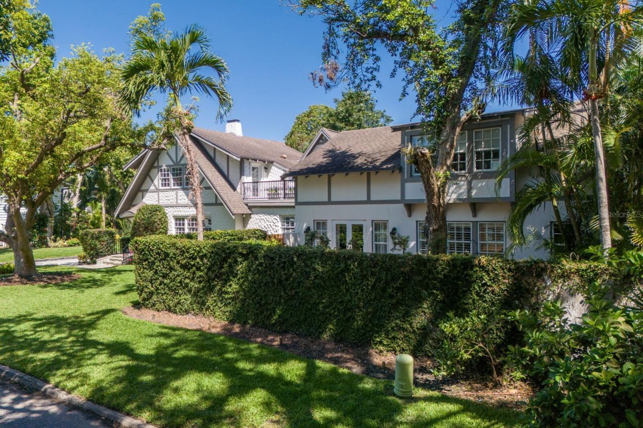 1829 Bougainvillea Street, Sarasota, FL 34239 Photo