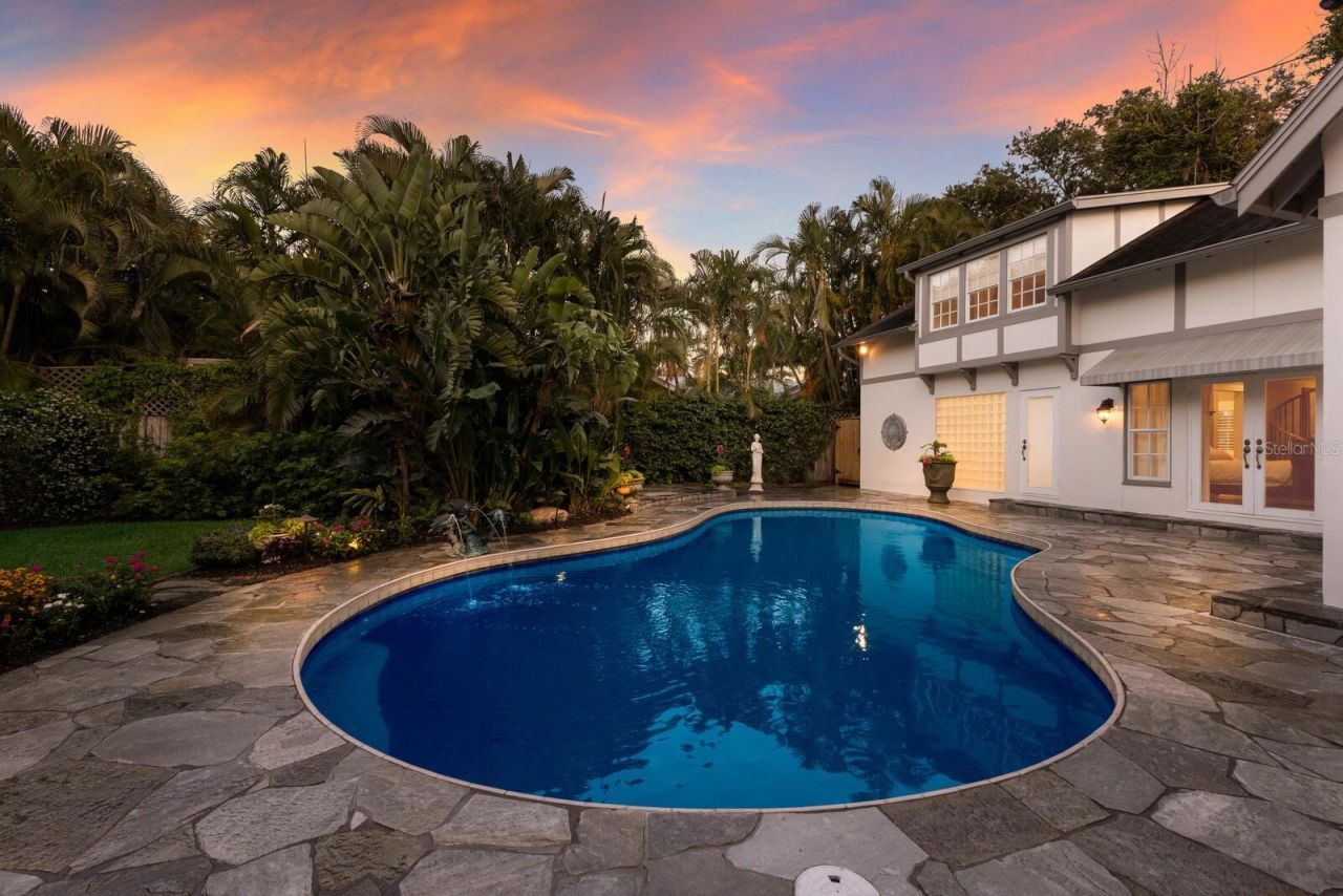 1829 Bougainvillea Street, Sarasota, FL 34239 Photo