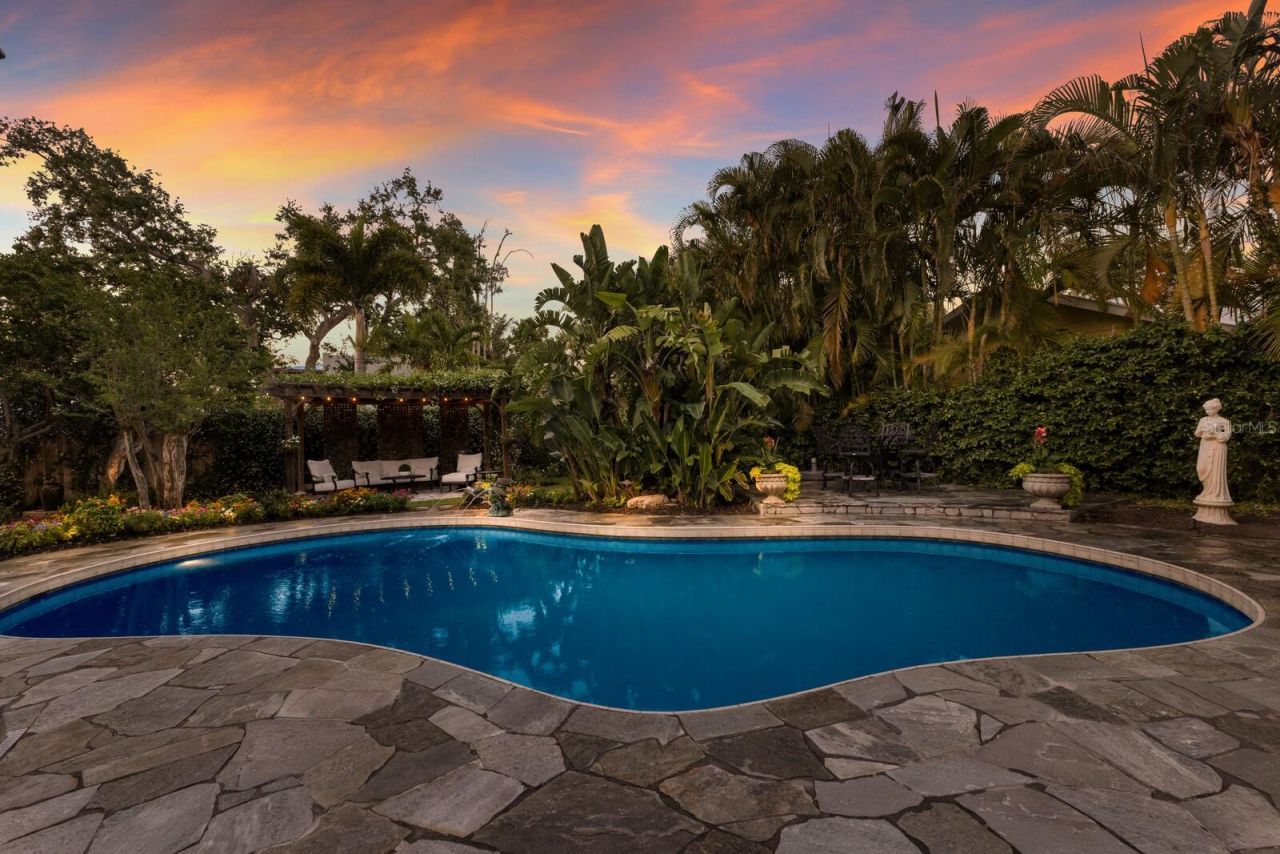 1829 Bougainvillea Street, Sarasota, FL 34239 Photo