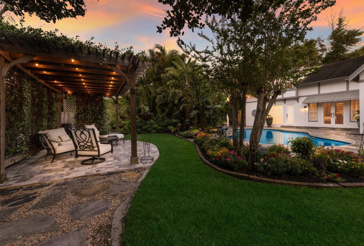 1829 Bougainvillea Street, Sarasota, FL 34239 Photo
