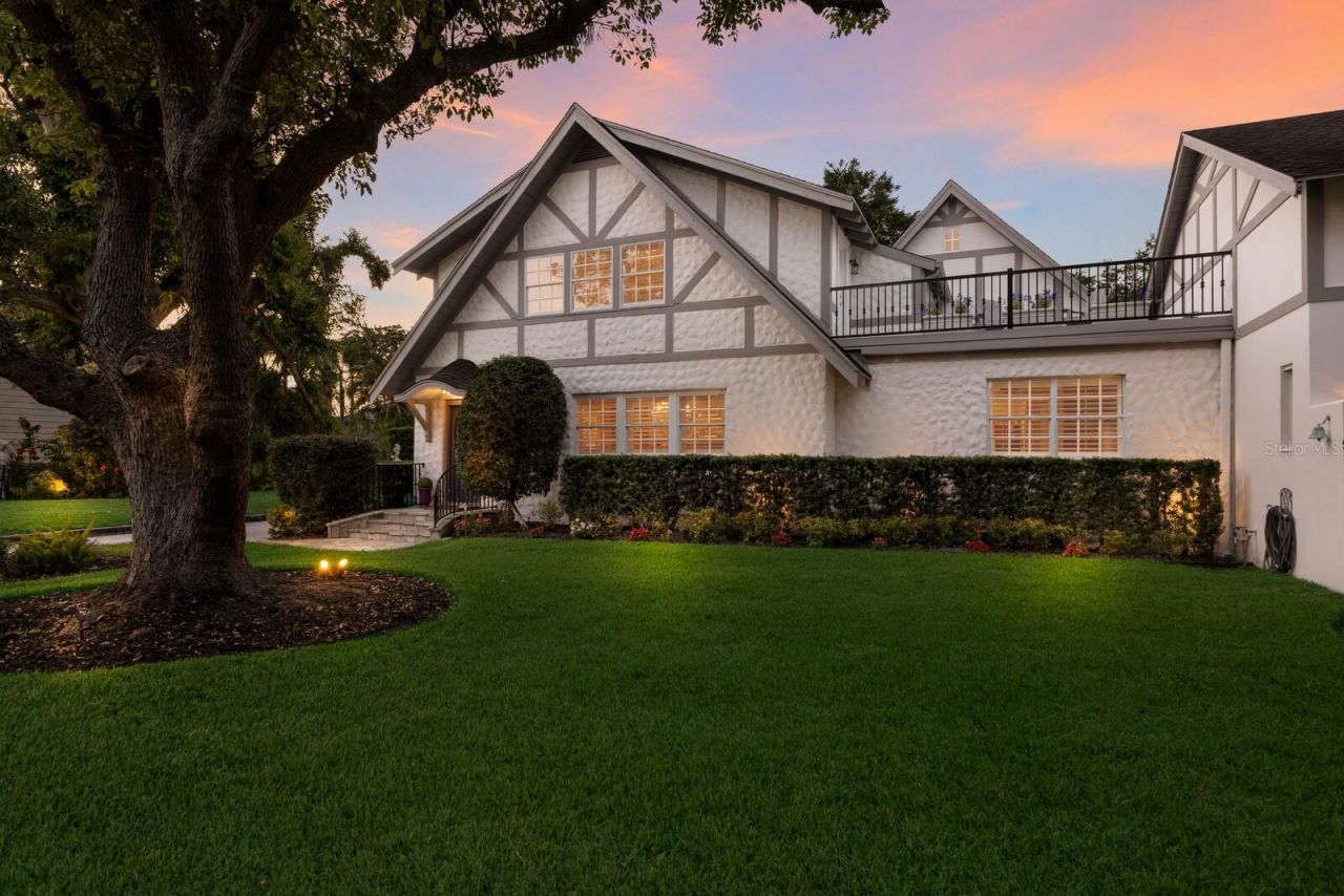 1829 Bougainvillea Street, Sarasota, FL 34239 Photo