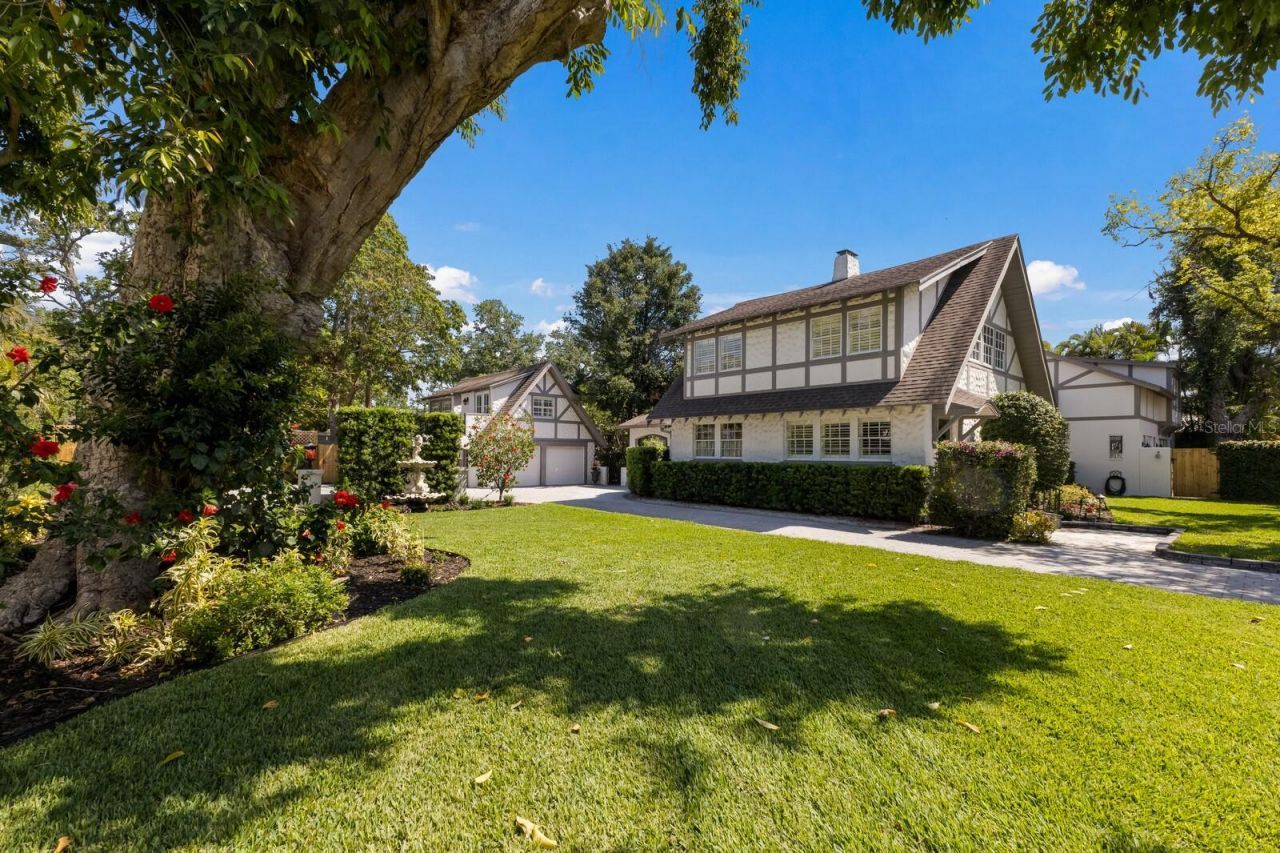 1829 Bougainvillea Street, Sarasota, FL 34239 Photo