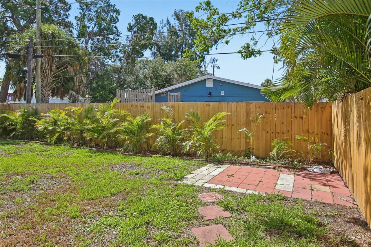 1782 Maryland Avenue Ne, Saint Petersburg, FL 33703 Photo