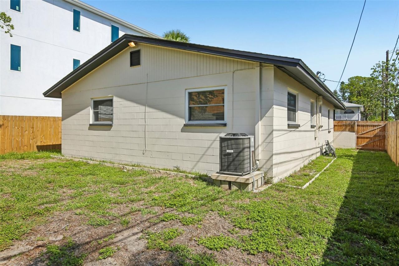 1782 Maryland Avenue Ne, Saint Petersburg, FL 33703 Photo