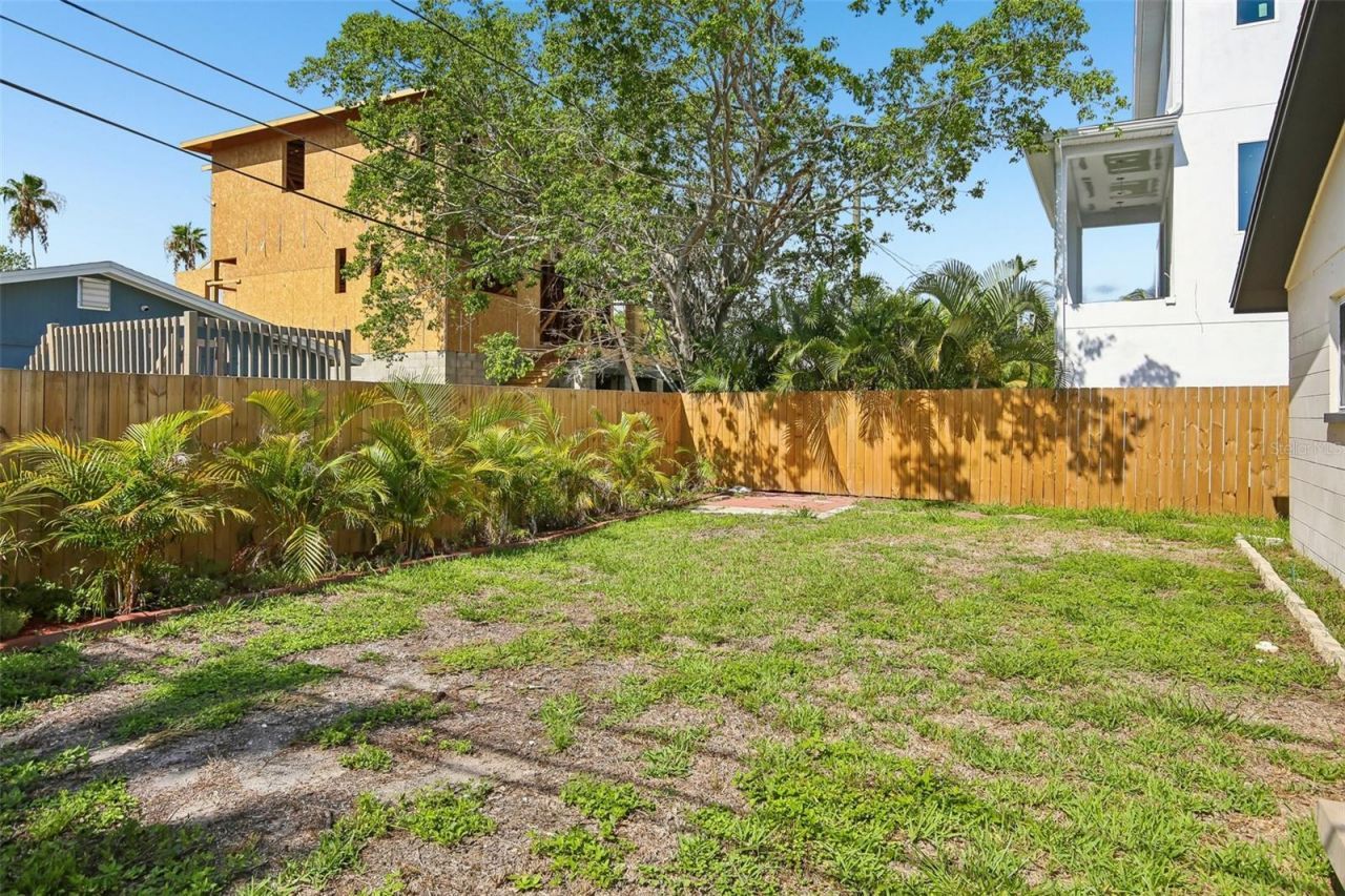 1782 Maryland Avenue Ne, Saint Petersburg, FL 33703 Photo