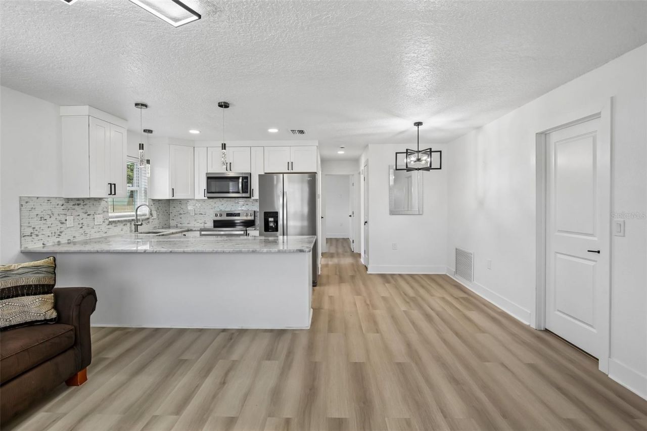 1782 Maryland Avenue Ne, Saint Petersburg, FL 33703 Photo