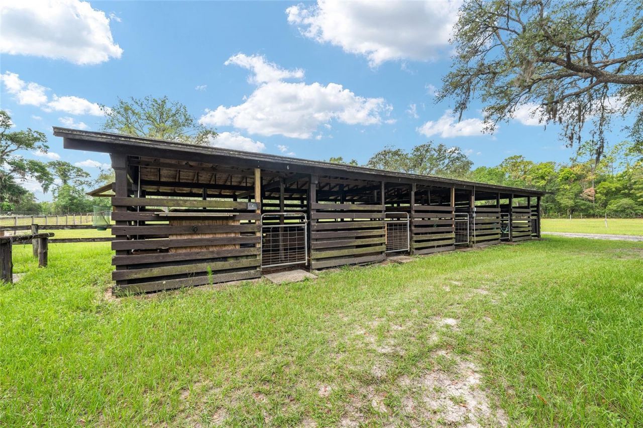 10871 SE County Road 336, Morriston, FL 32668 Photo