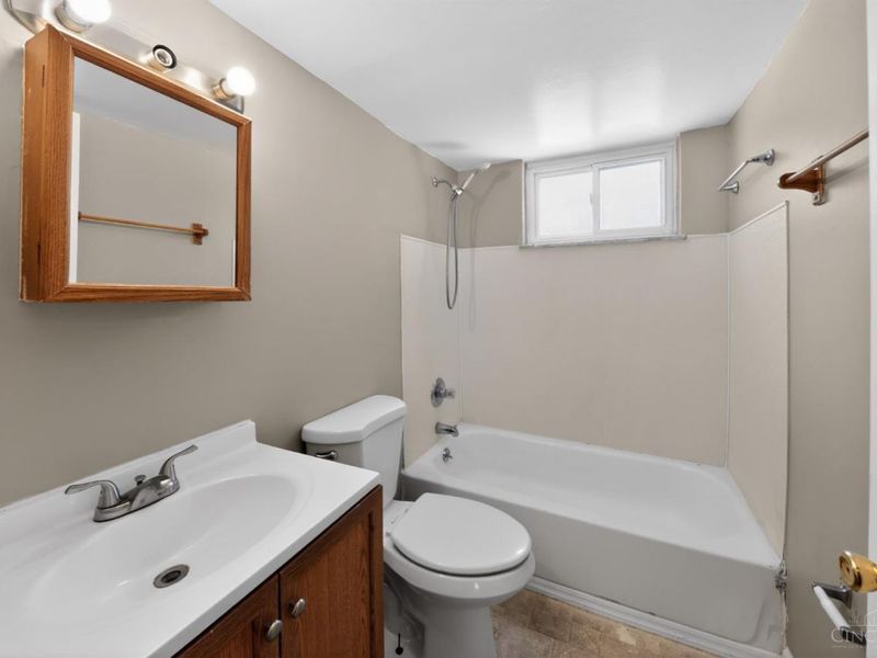 5639 Alvina Avenue, Unit 2, Cincinnati, OH 45212 Photo 23