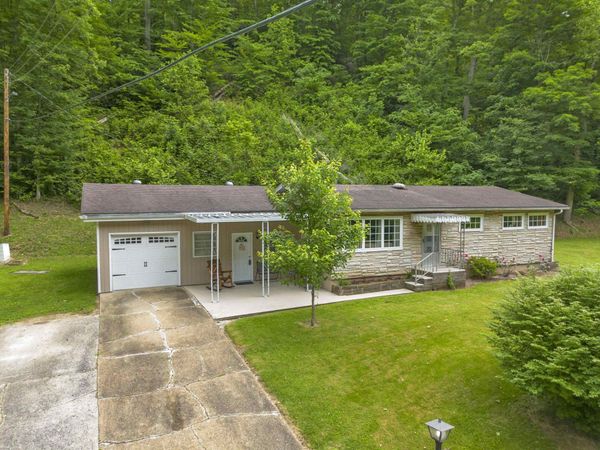 6827 State Route 168 , Catlettsburg, KY 41129