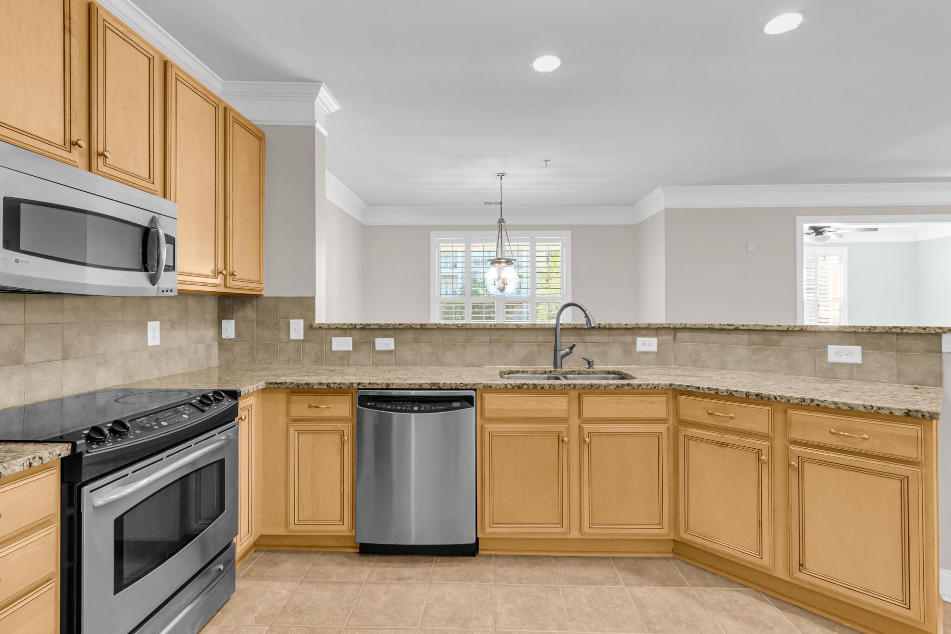 2244 Ashley Crossing Drive Photo 12