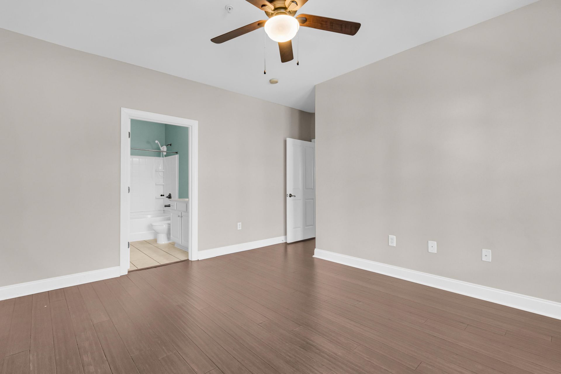 2244 Ashley Crossing Drive Photo 16