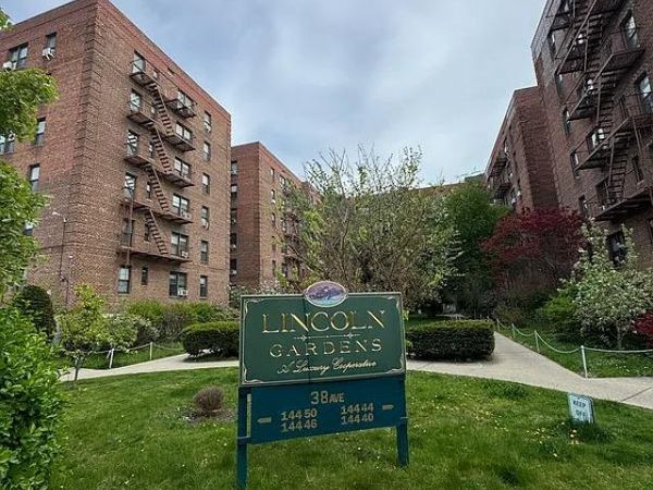 144-46 38th Avenue , Unit 4H, Flushing, NY 11354