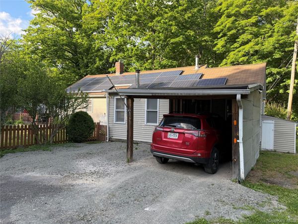 18 Maple Drive , Bloomingburg, NY 12721