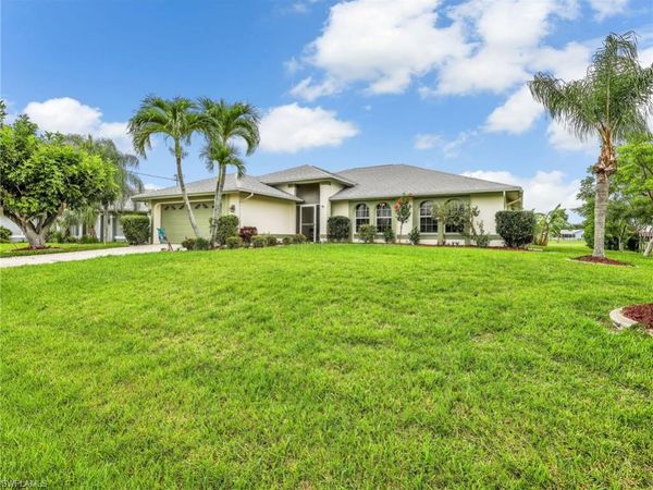 221 SE 10th TER, CAPE CORAL, FL 33990