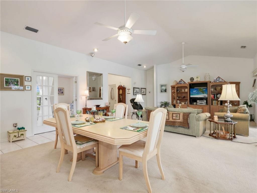 221 SE 10th Ter, Cape Coral, FL 33990 Photo