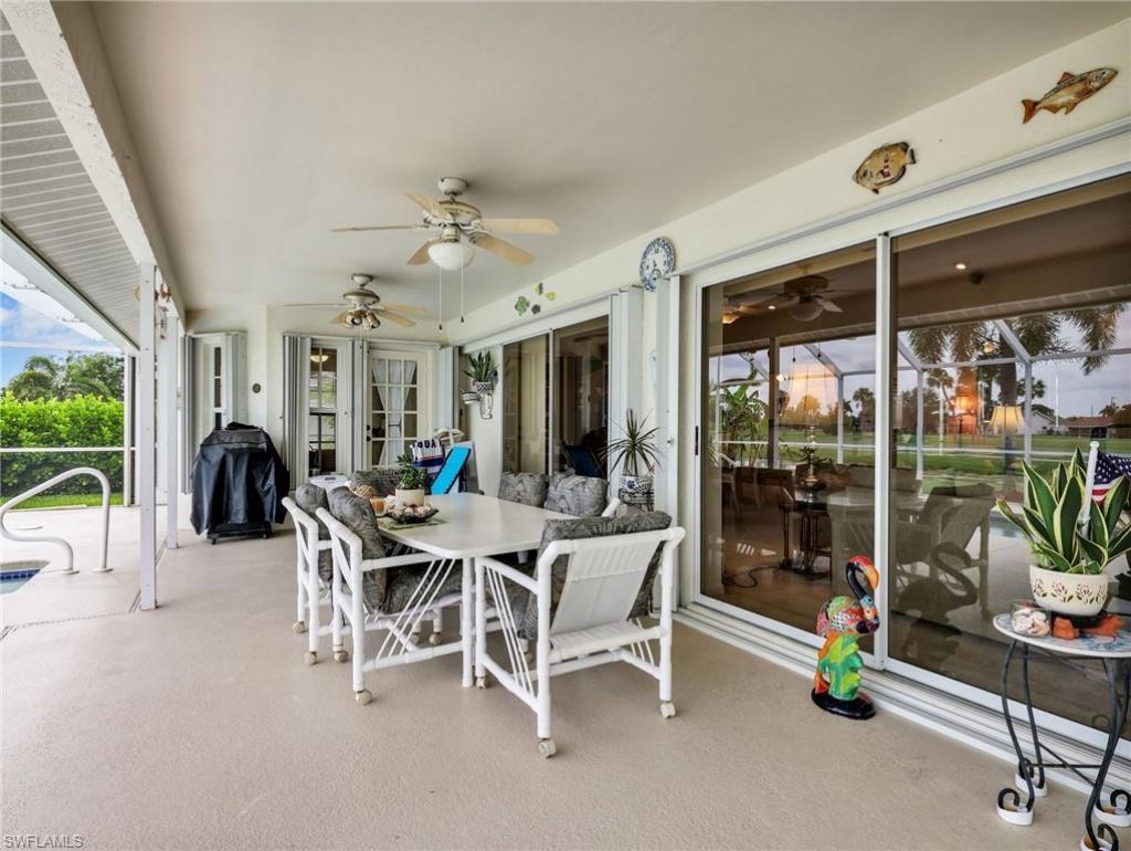 221 SE 10th Ter, Cape Coral, FL 33990 Photo