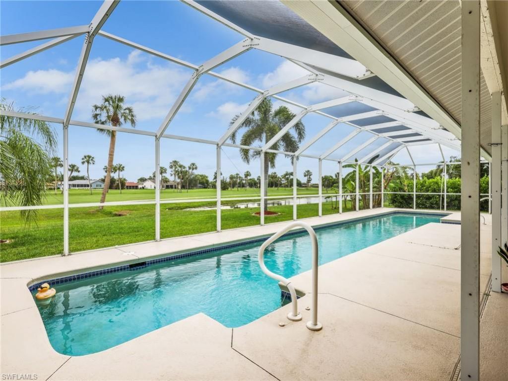 221 SE 10th Ter, Cape Coral, FL 33990 Photo
