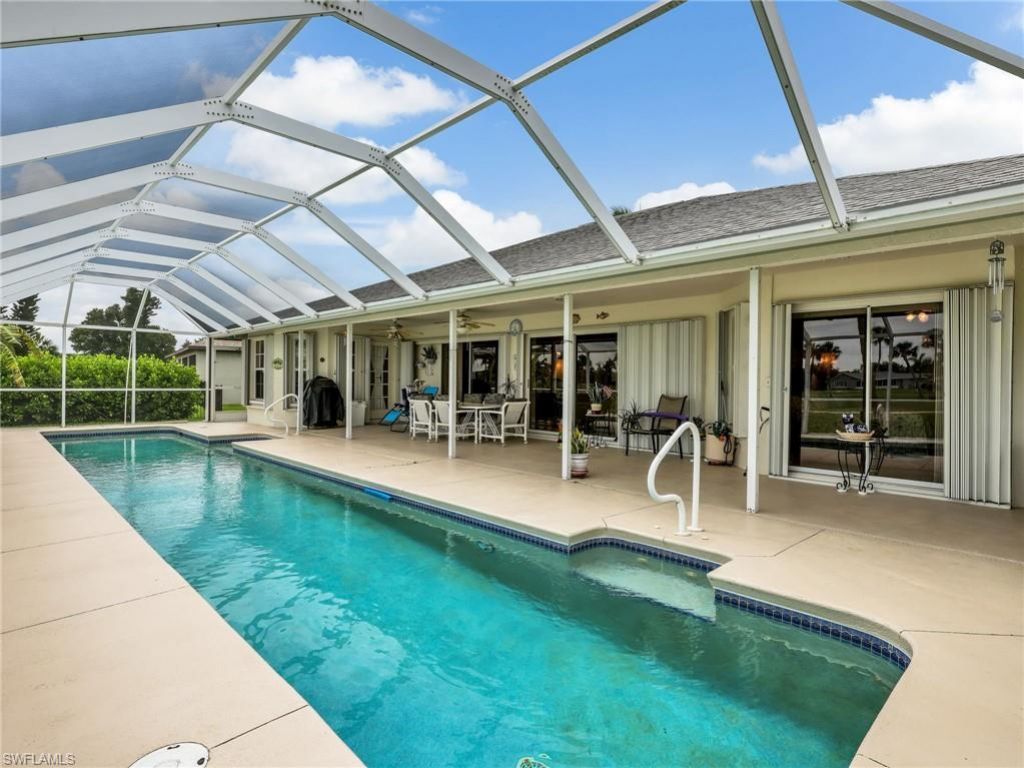 221 SE 10th Ter, Cape Coral, FL 33990 Photo