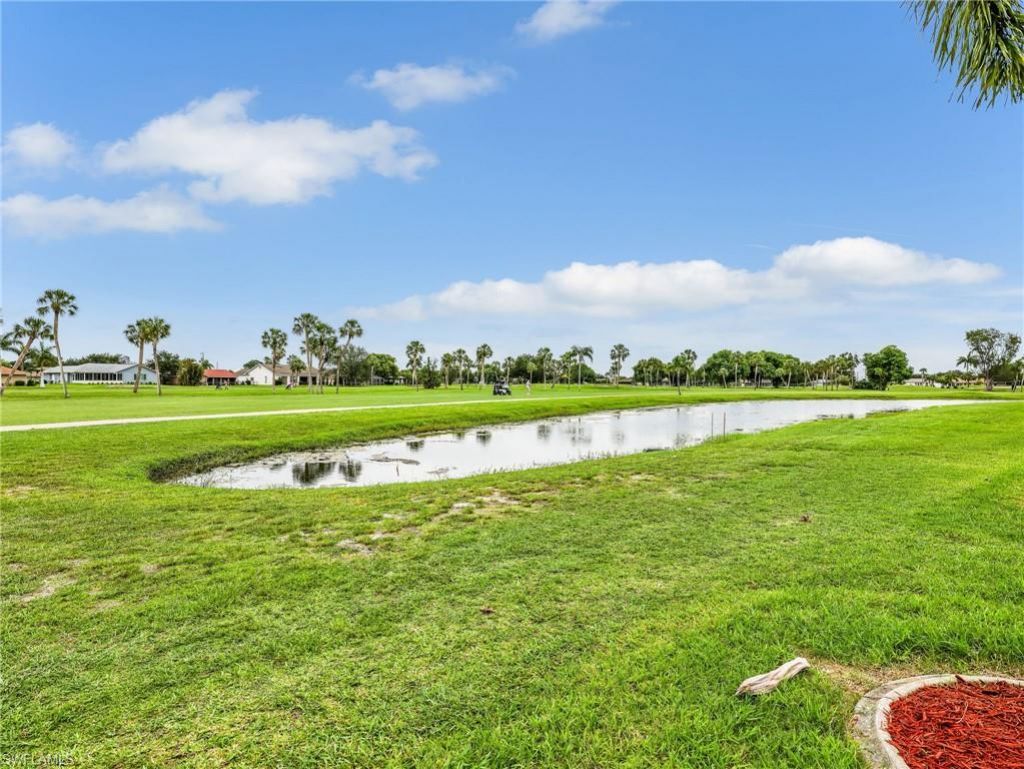 221 SE 10th Ter, Cape Coral, FL 33990 Photo
