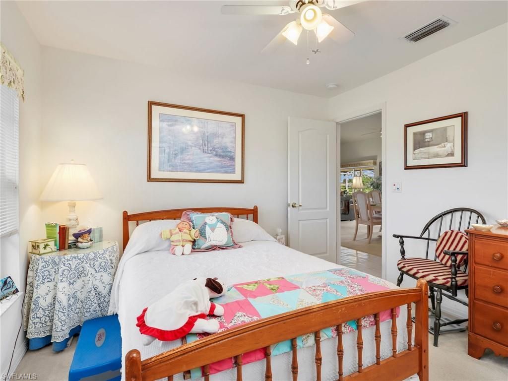 221 SE 10th Ter, Cape Coral, FL 33990 Photo