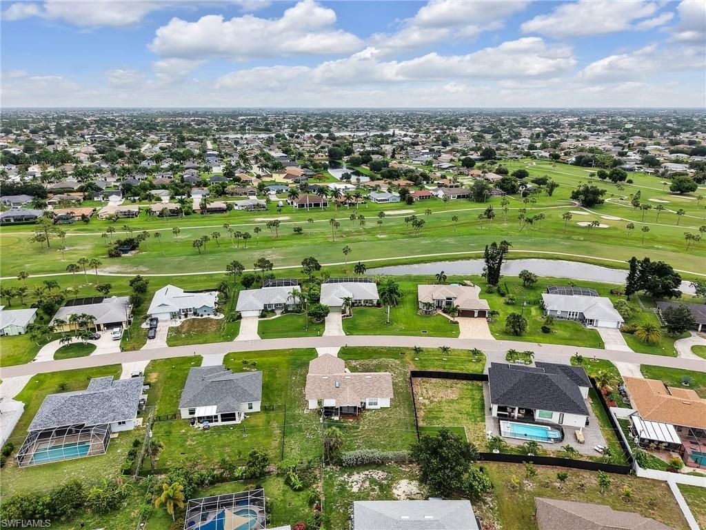 221 SE 10th Ter, Cape Coral, FL 33990 Photo