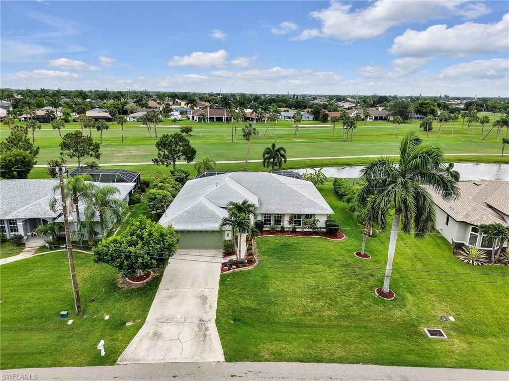 221 SE 10th Ter, Cape Coral, FL 33990 Photo