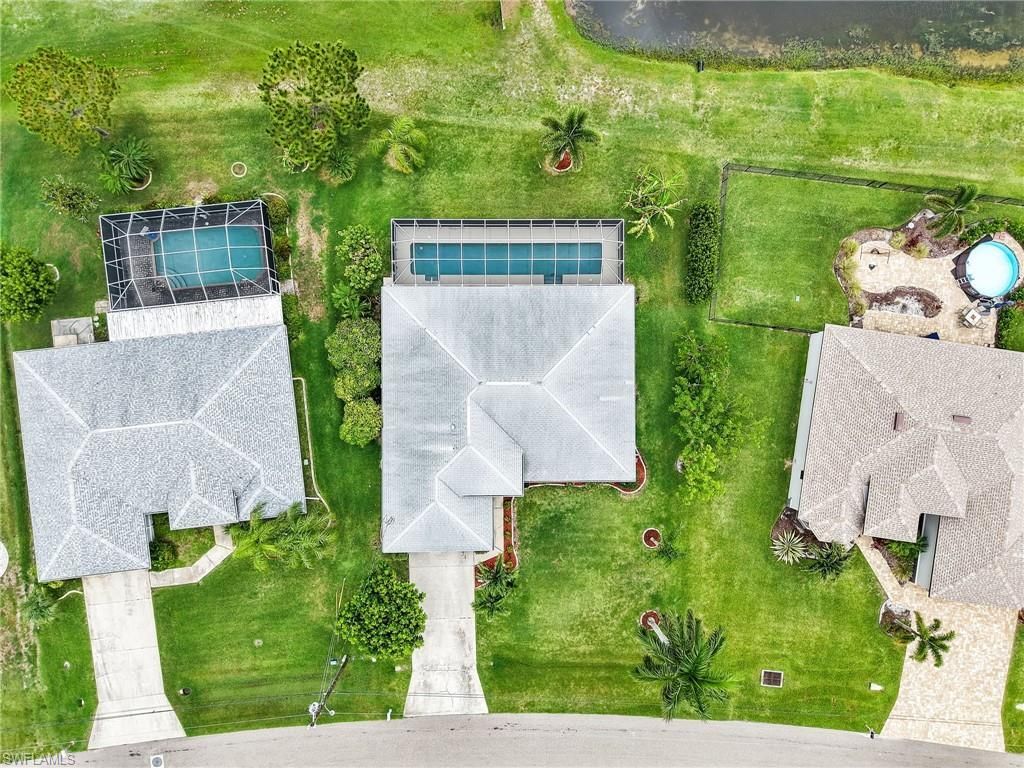 221 SE 10th Ter, Cape Coral, FL 33990 Photo