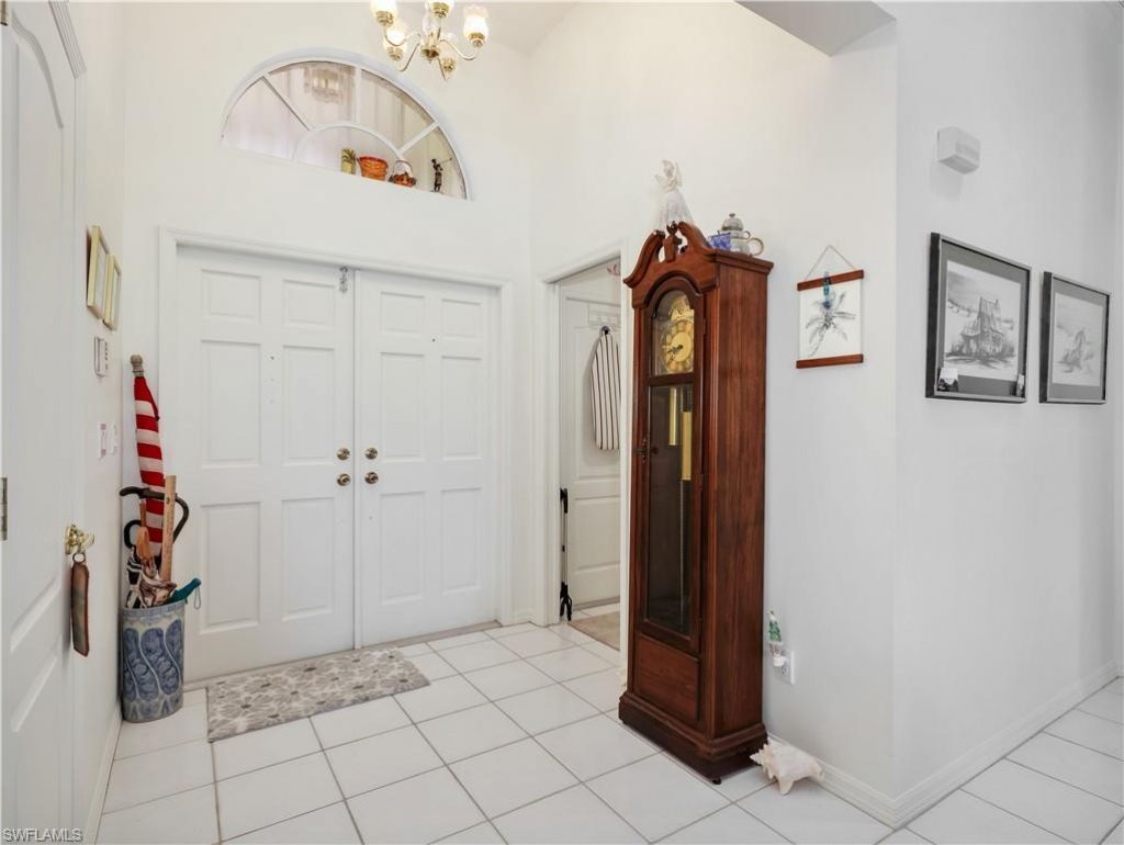 221 SE 10th Ter, Cape Coral, FL 33990 Photo