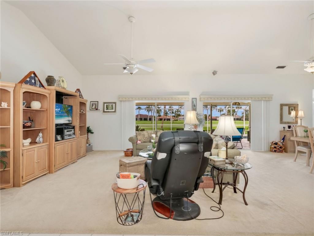 221 SE 10th Ter, Cape Coral, FL 33990 Photo
