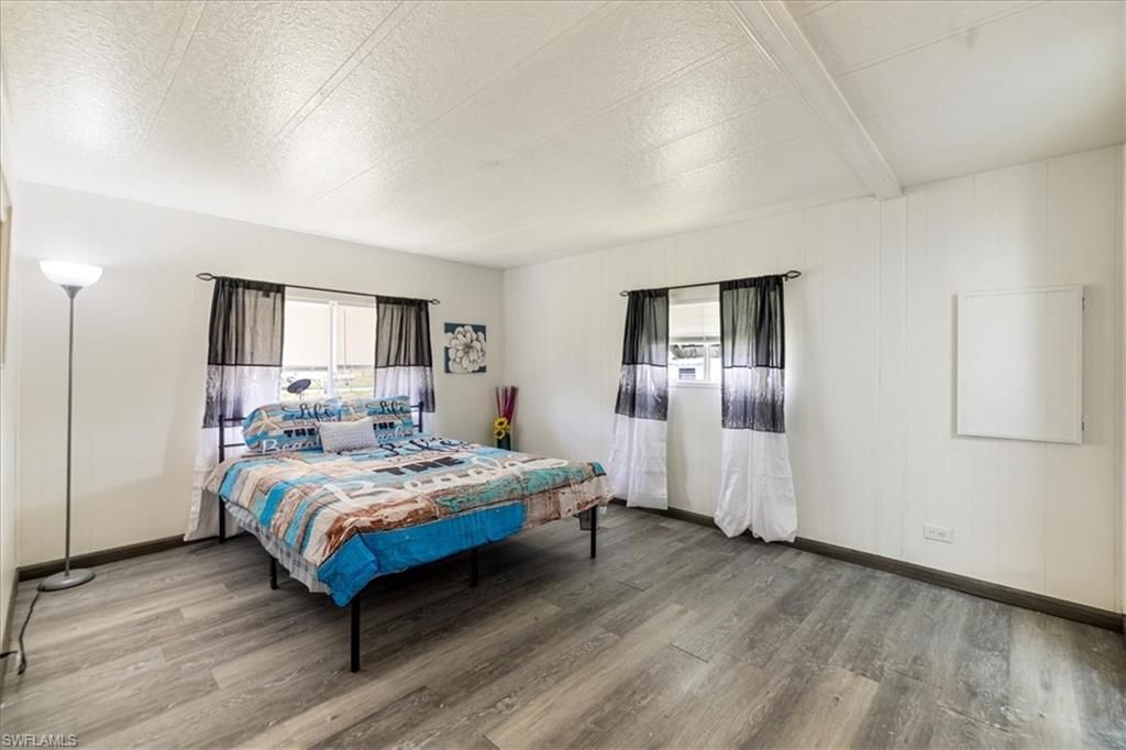 952 Days Ln, North Fort Myers, FL 33917 Photo