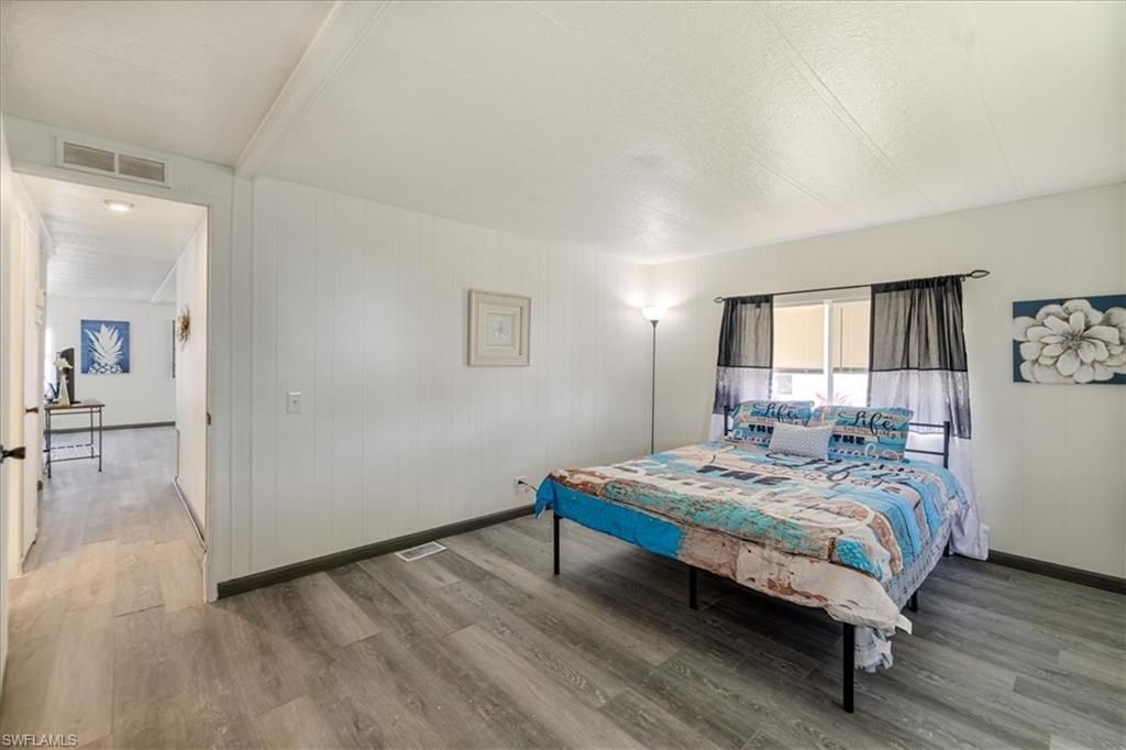 952 Days Ln, North Fort Myers, FL 33917 Photo