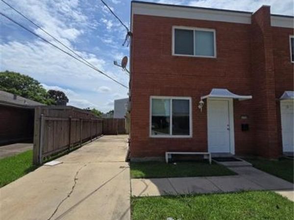 2020 ATHANIA Parkway , Metairie, LA 70001