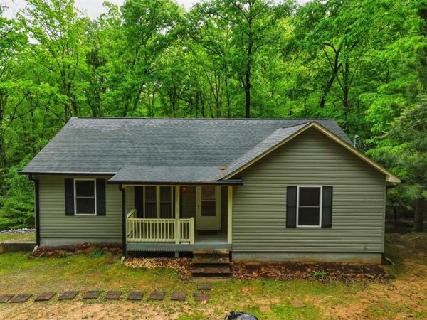165 Pelican Drive , Ellijay, GA 30540