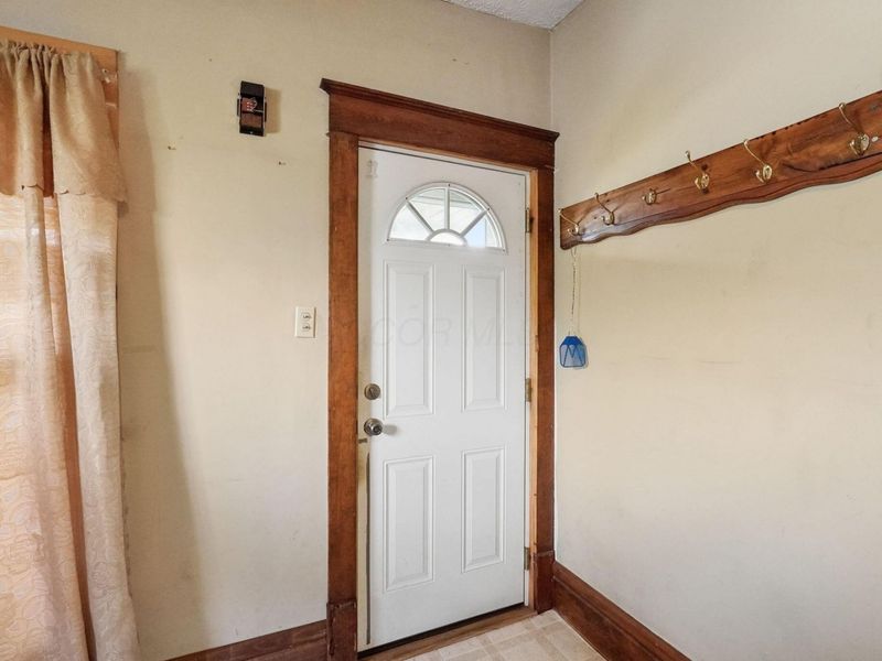 65 Mount Vernon Avenue , Fredericktown, OH 43019 Photo 4