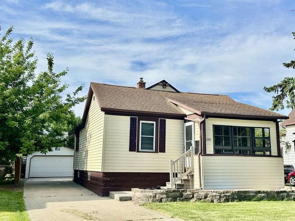 240 ROSE AVENUE, Fond Du Lac, WI 54935