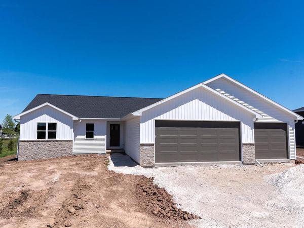 W5896 EDGEWOOD DRIVE, Menasha, WI 54952