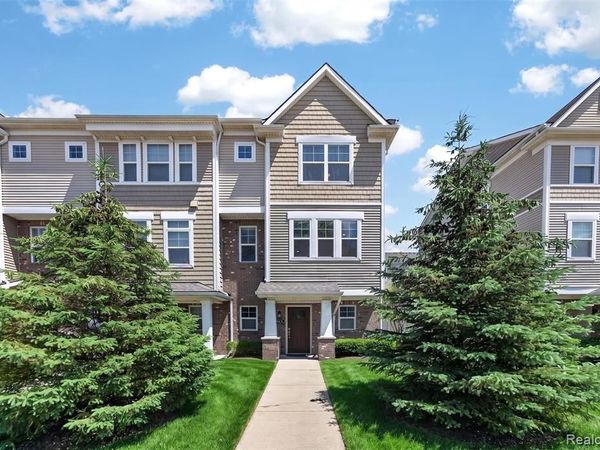 3534 Rochester Road, Royal Oak, MI 48073
