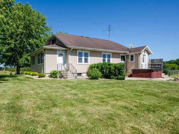 887 W Hinchman Road, Baroda, MI 49101