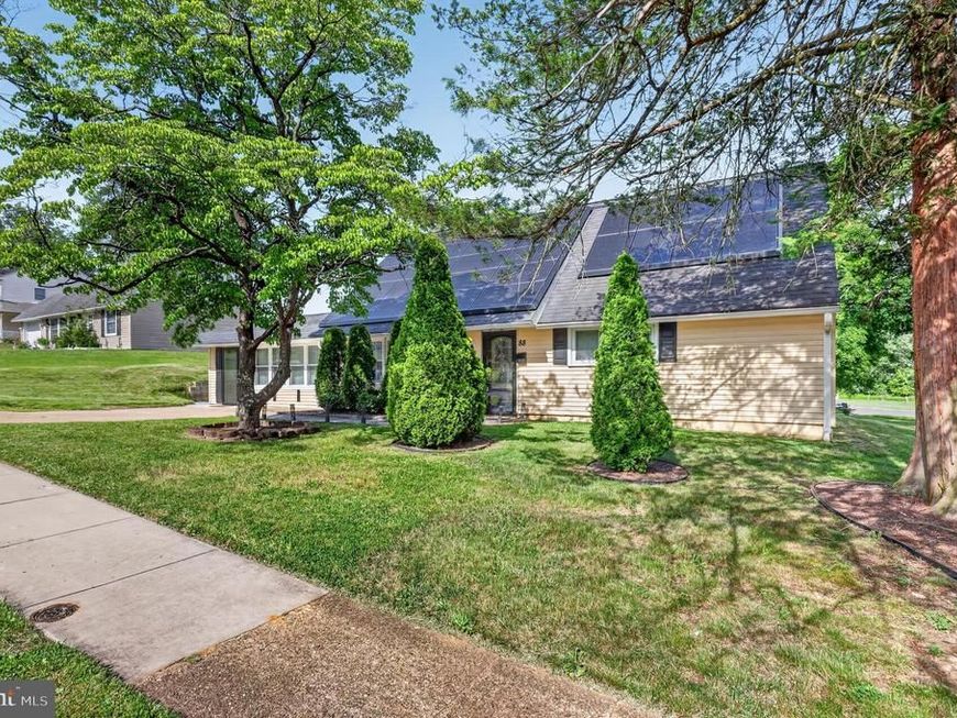 88 Cobalt Cross Road, Levittown, PA 19057 Main Photo