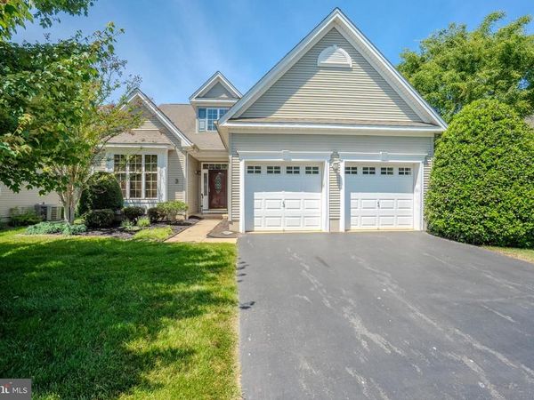 3 HIGHT BOULEVARD , HIGHTSTOWN, NJ 08520