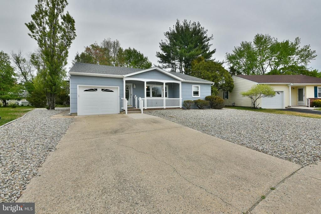 106 Hatfield Court , Toms River, NJ 08757 Main Photo
