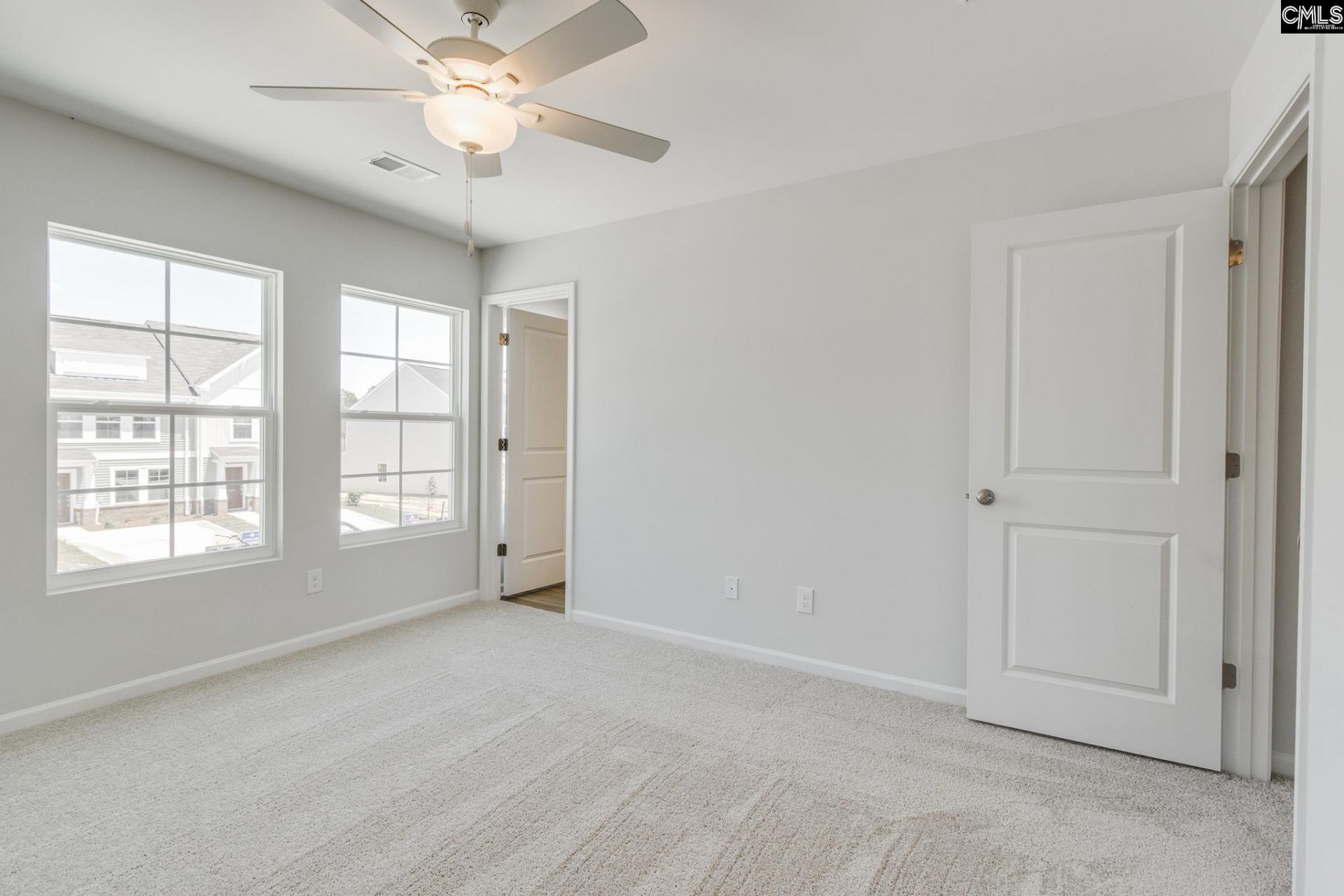3070 Harborview Drive Photo 14