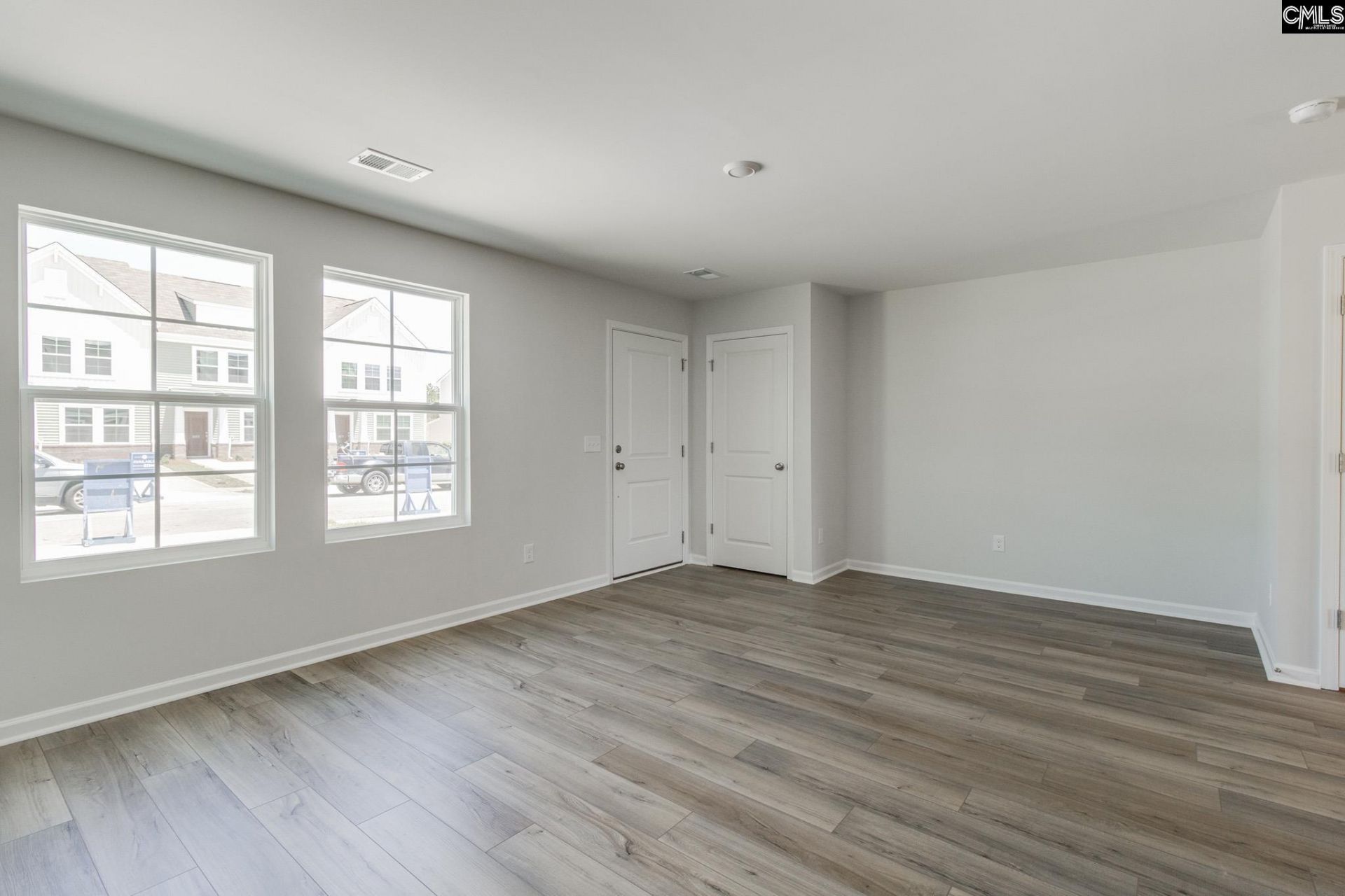 3070 Harborview Drive Photo 6