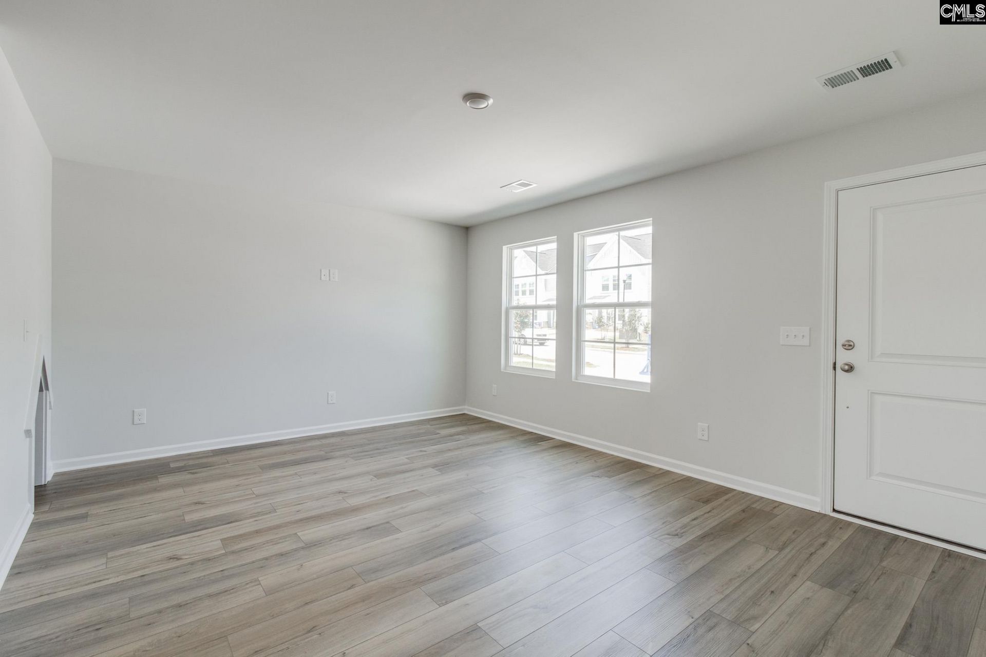 3070 Harborview Drive Photo 7