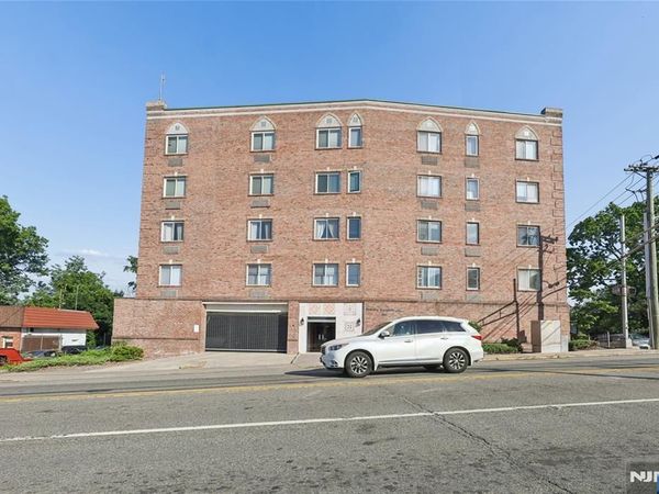 399 11th Street 403, Unit 403, PALISADES PARK, NJ 07650