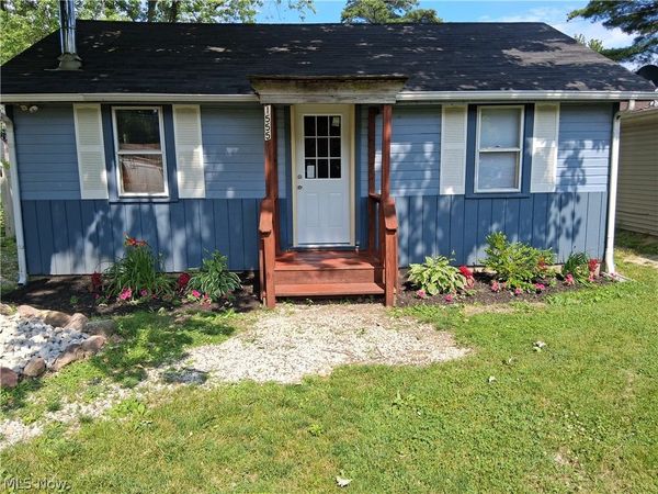 1555 Glenview Avenue, Madison, OH 44057
