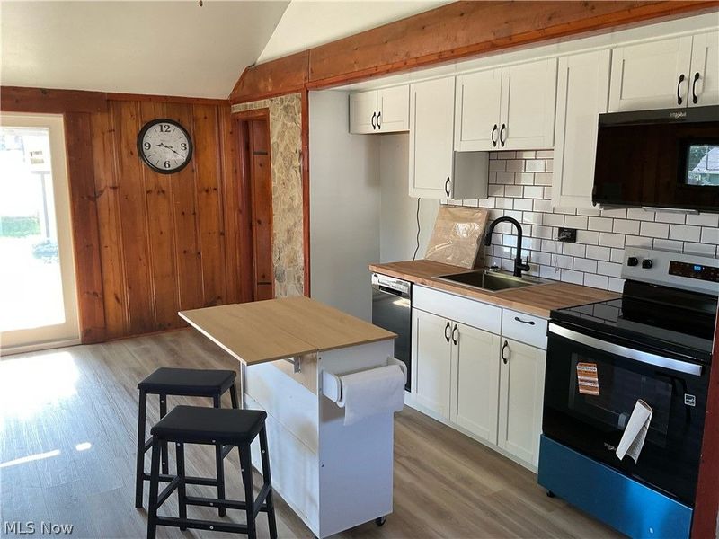 1555 Glenview Avenue, Madison, OH 44057 Photo 27
