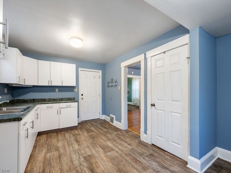 2200 15th Street NE, Canton, OH 44705 Photo 6