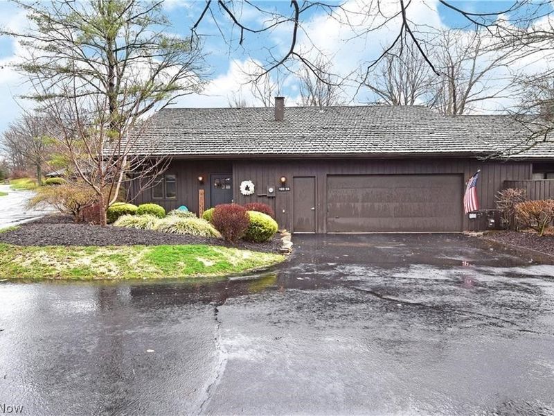 455 Meadowview Drive , Aurora, OH 44202 Photo 1